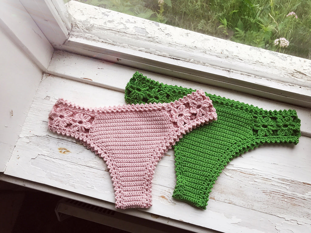 PDF-file for Crochet PATTERN, Coralia Flower Brazilian Bikini Bottom